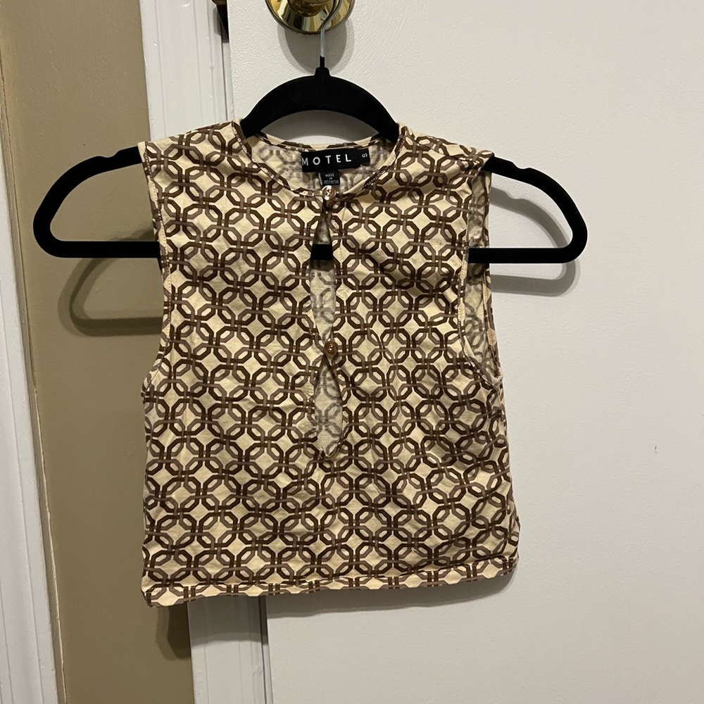 Motel crop top